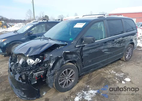 2017 Dodge Grand Caravan Sxt z USA, uszkodzony, nr VIN 2C4RDGCG1HR674298